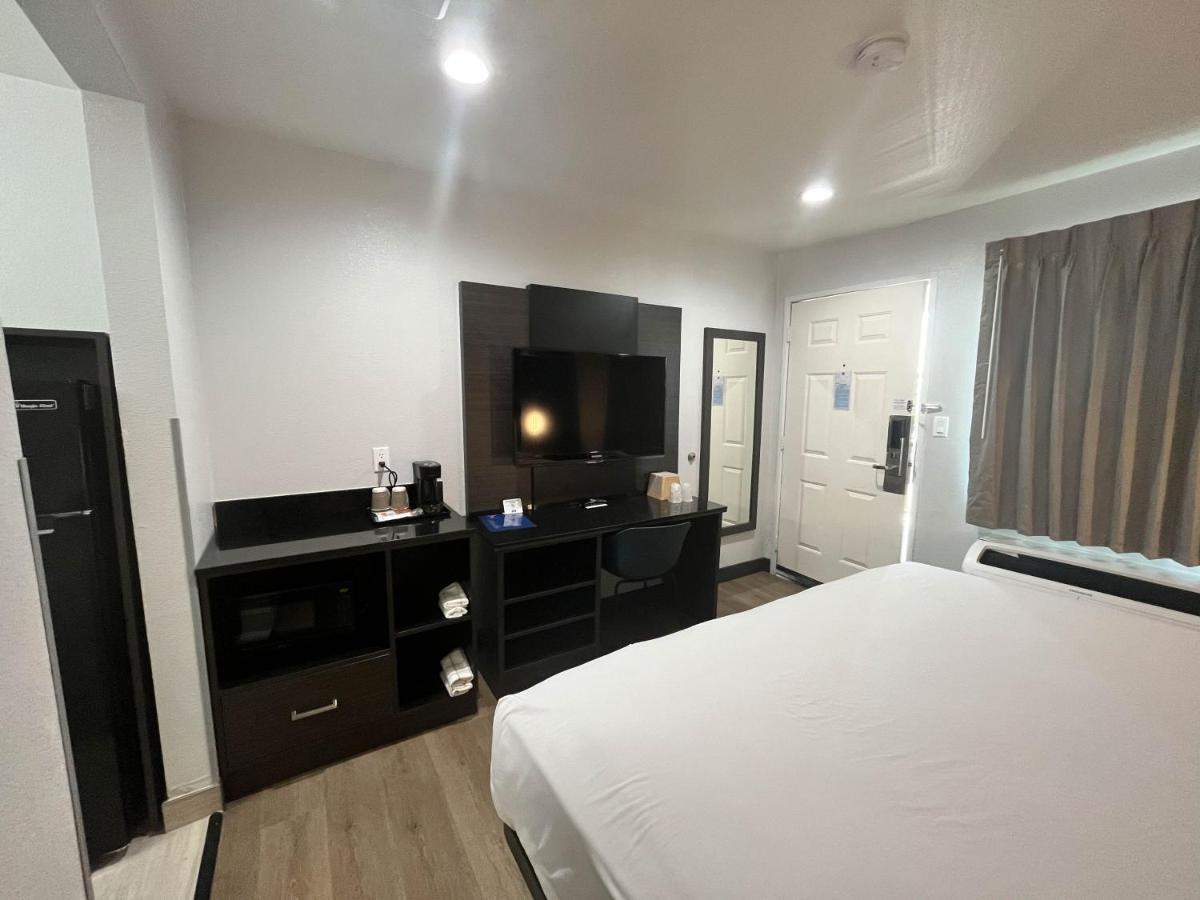 Motel 6-Escondido, Ca Exteriér fotografie